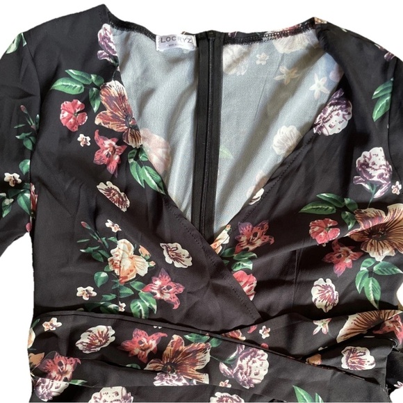 Locryz Blouse Top Wrap Women’s Small Black Floral Ruffle Tie Waist Baby Doll EUC - Picture 7 of 8